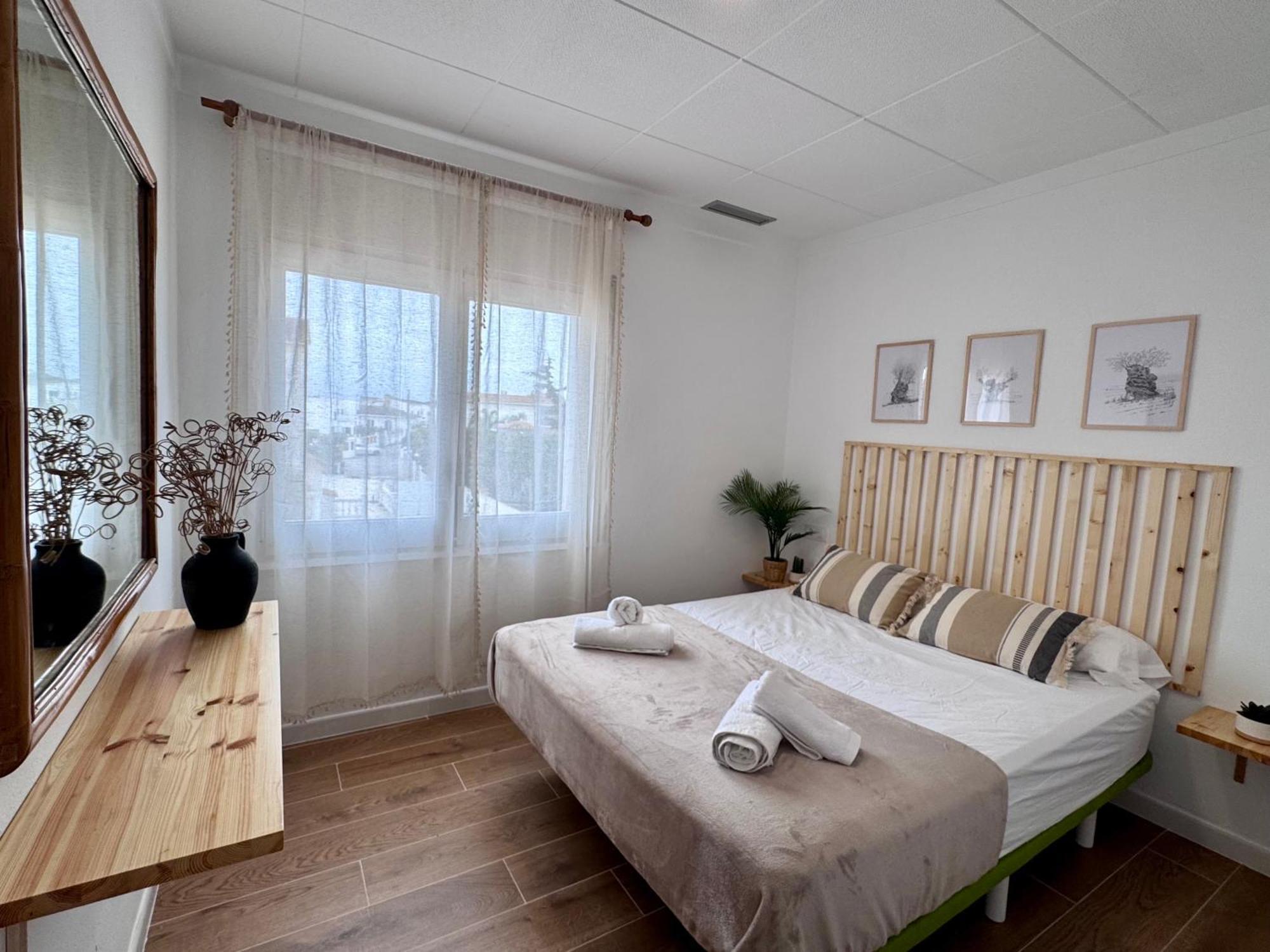 Gorgot P1 I Apartamento Con Terraza Y Piscina Comunitaria Cerca De La Playa Empuriabrava Exteriör bild