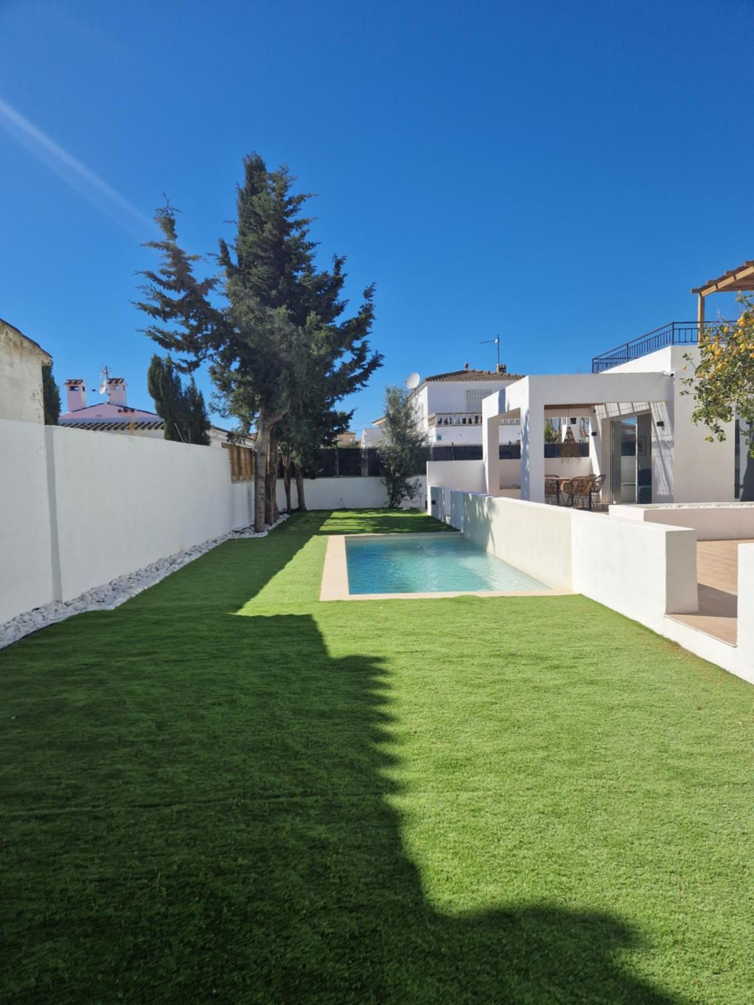 Gorgot P1 I Apartamento Con Terraza Y Piscina Comunitaria Cerca De La Playa Empuriabrava Exteriör bild